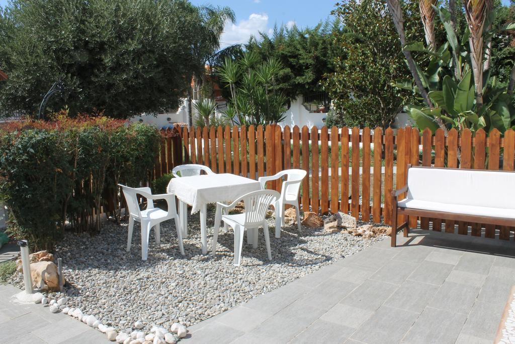 L'Albero Dei Limoni B&B Taranto Luaran gambar